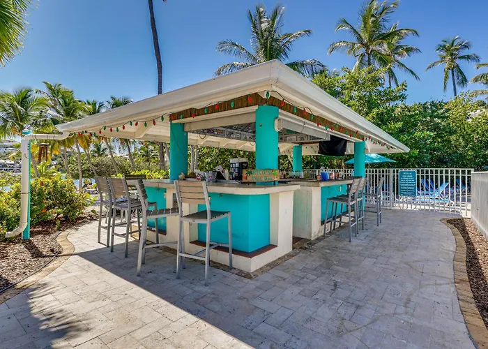Walk To Beach: St Thomas Condo W/ Balconies